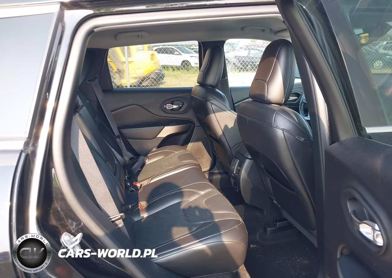 2020 Jeep Cherokee Limited 4X4 VIN:1C4PJMDX0LD558972 - 8