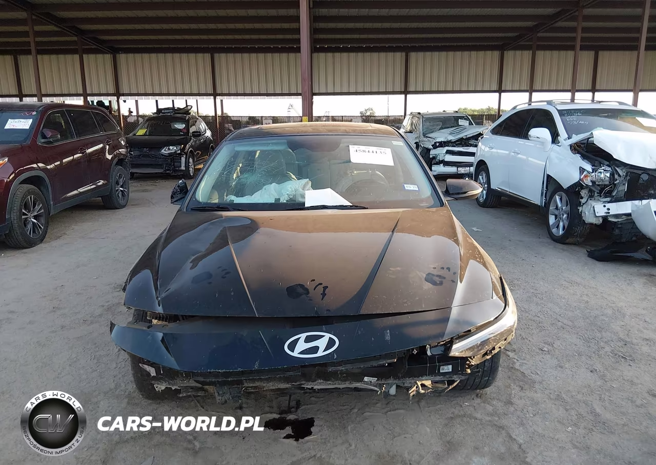 2025 Hyundai Elantra Limited VIN:KMHLP4DG8SU995710 - 13