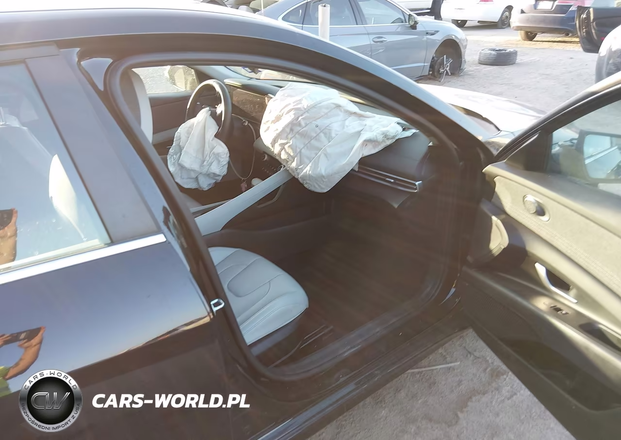 2025 Hyundai Elantra Limited VIN:KMHLP4DG8SU995710 - 5