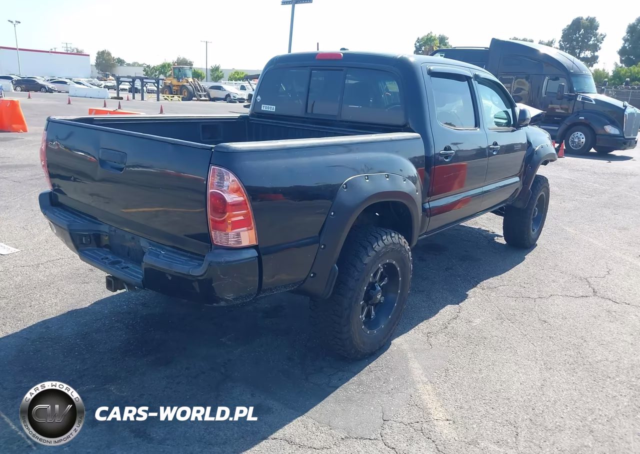 2010 Toyota Tacoma Base V6 VIN:3TMLU4EN1AM047386 - 4