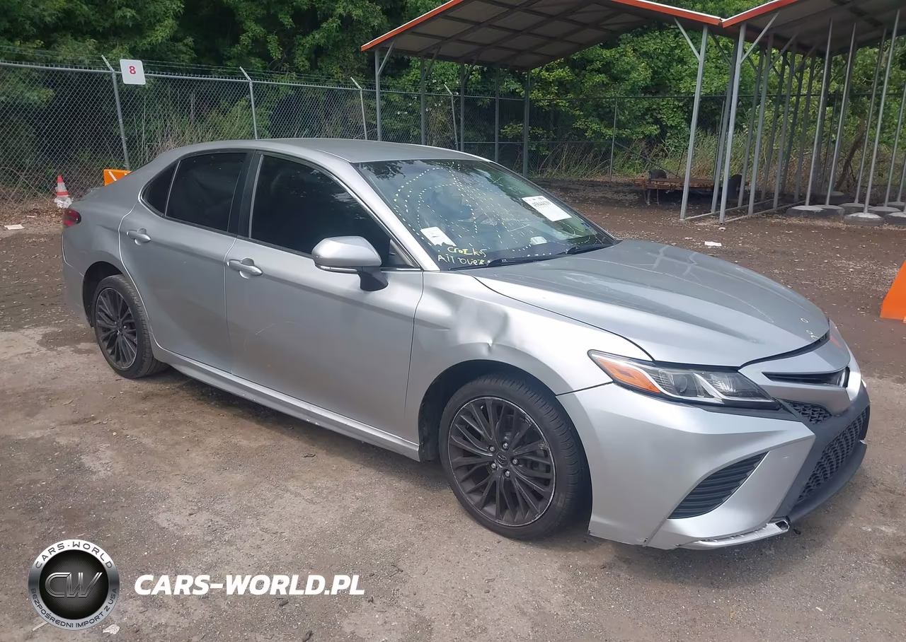 2018 Toyota Camry Se – zdjęcie 1 z 16