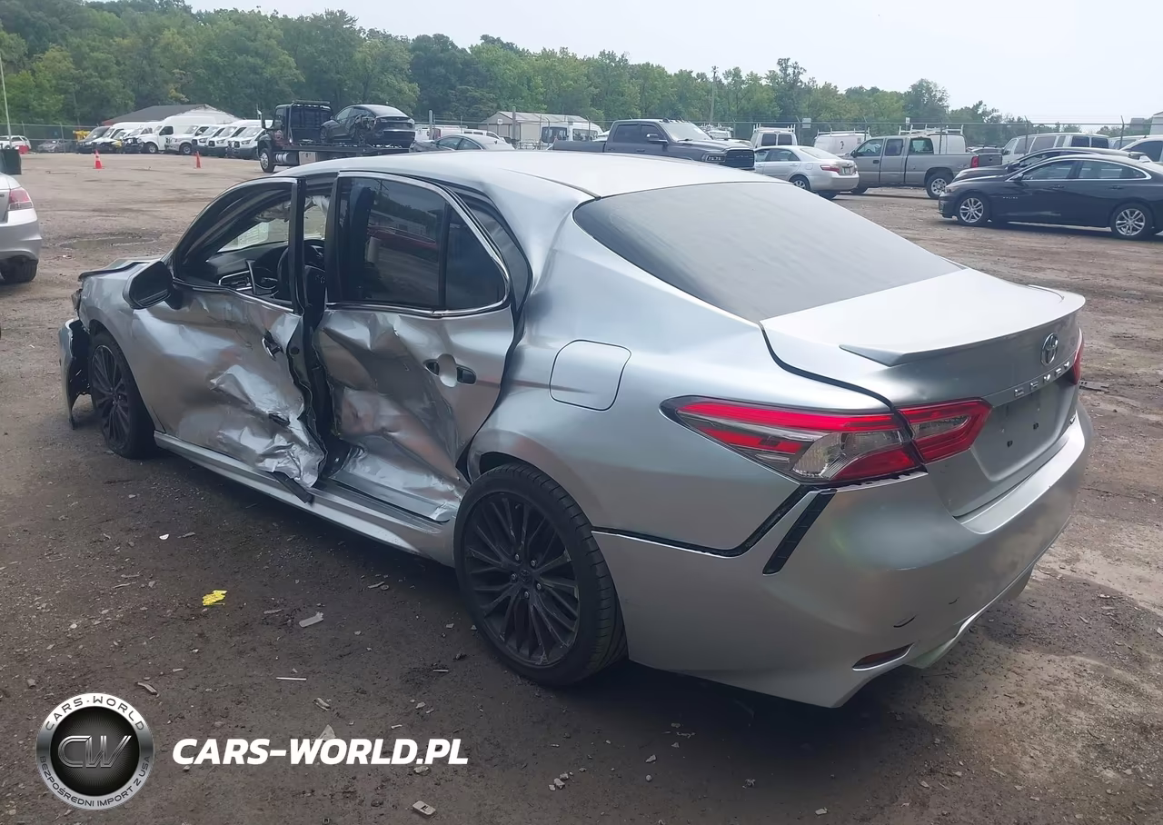 2018 Toyota Camry Se VIN:JTNB11HK6J3045926 - 3