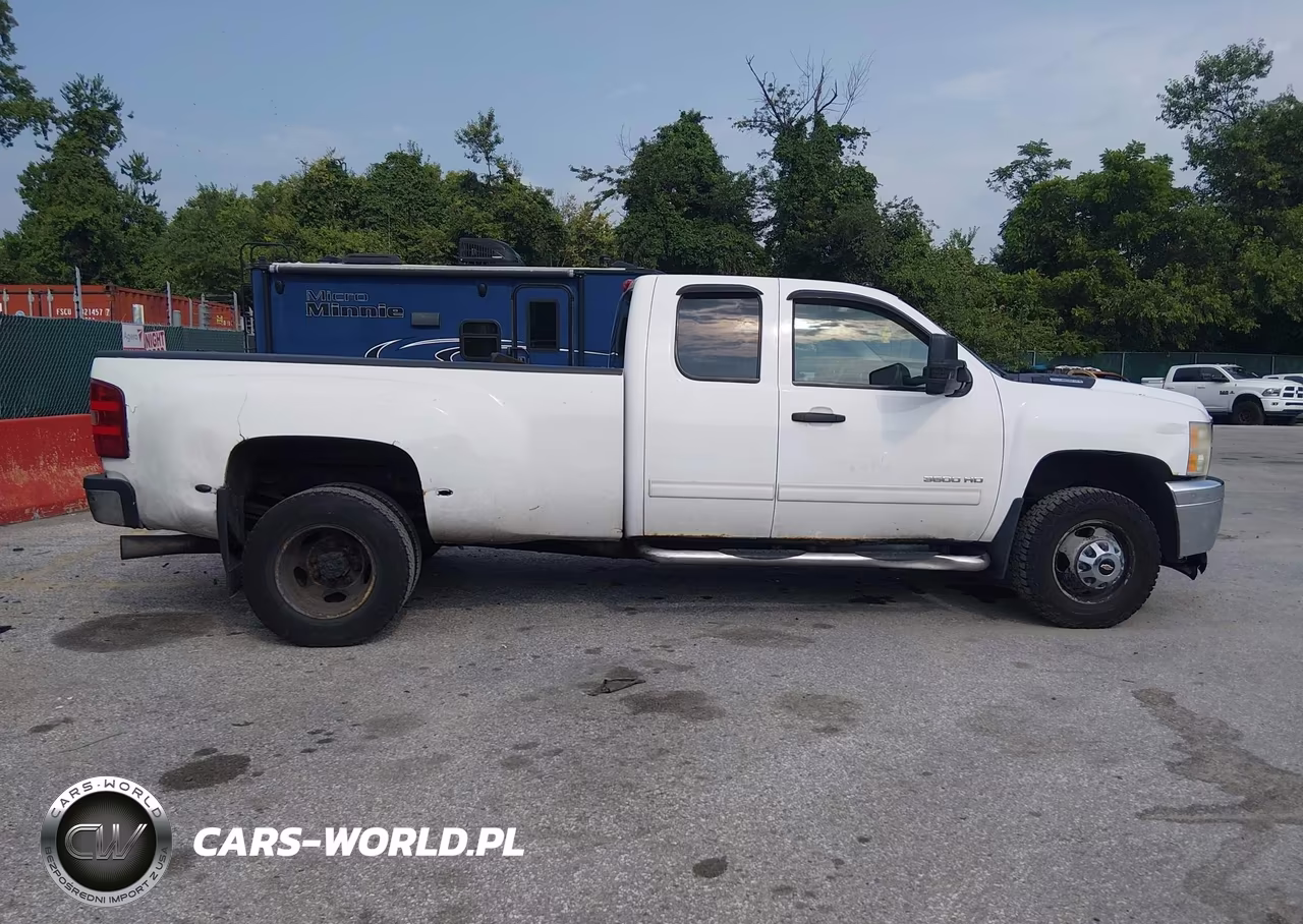 2011 Chevrolet Silverado 3500Hd Lt VIN:1GC5K0C85BZ175134 - 13