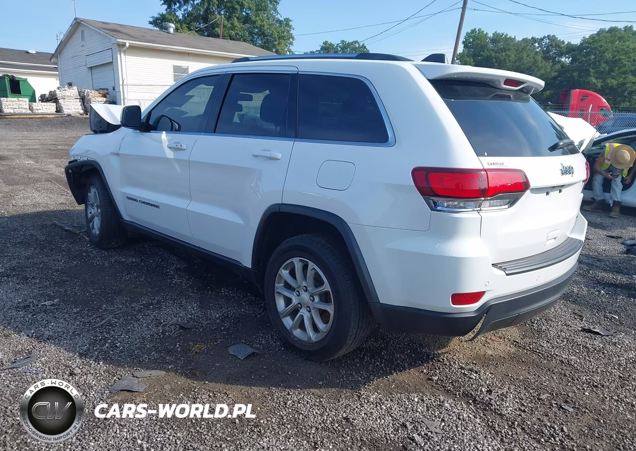 2021 Jeep Grand Cherokee Laredo E 4X2 VIN:1C4RJEAG7MC638313 - 3
