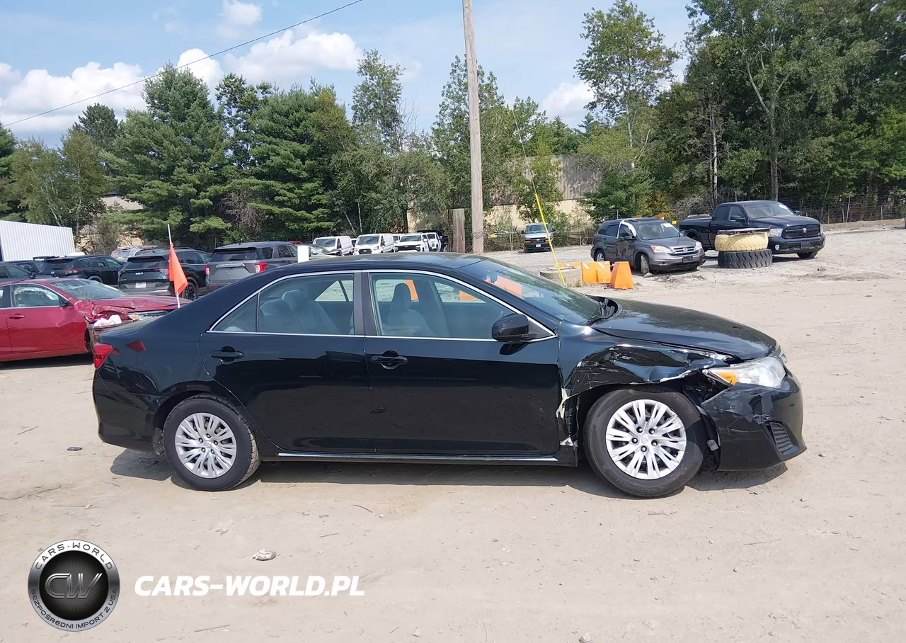 2012 Toyota Camry Le VIN:4T4BF1FK4CR172469 - 13