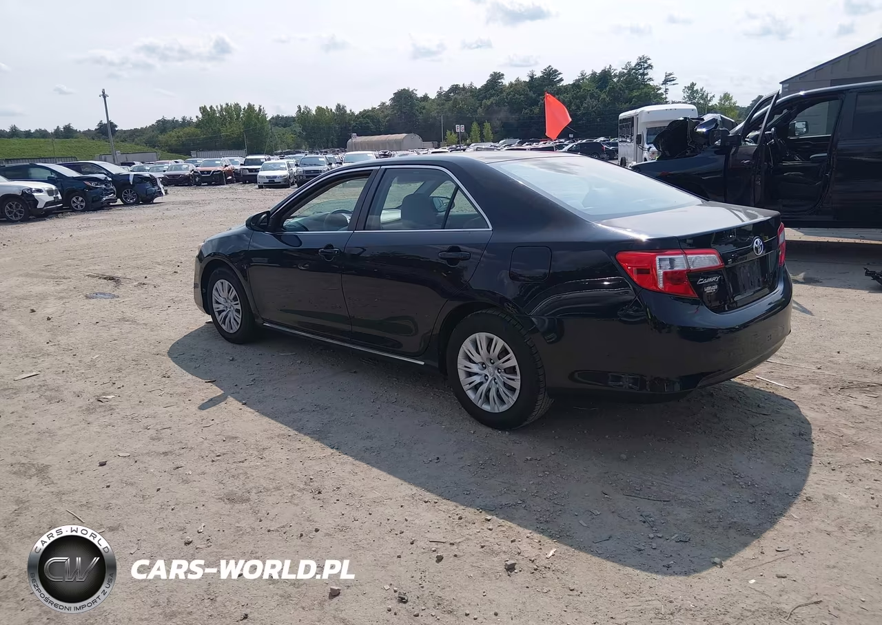 2012 Toyota Camry Le VIN:4T4BF1FK4CR172469 - 3