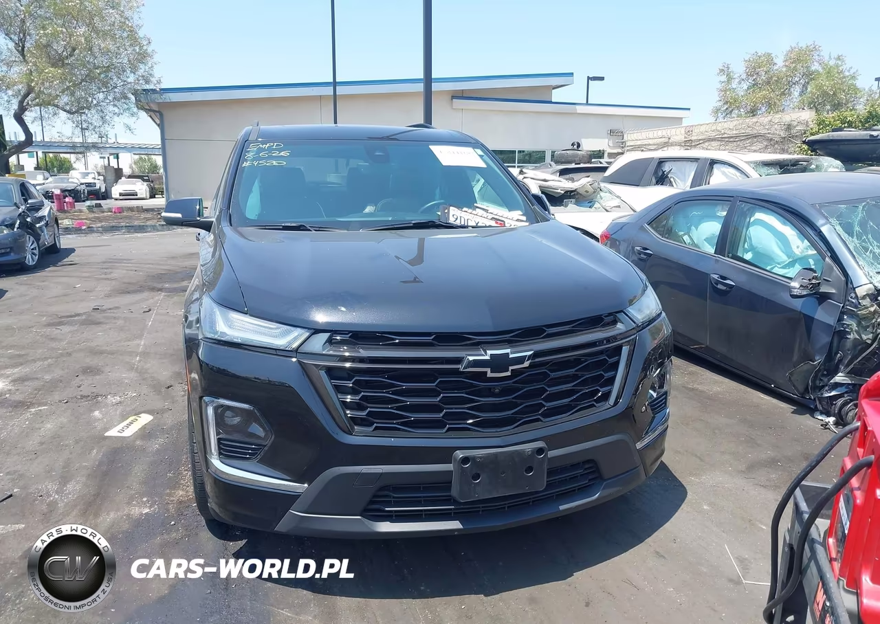 2023 Chevrolet Traverse Fwd Premier VIN:1GNERKKW3PJ135882 - 13