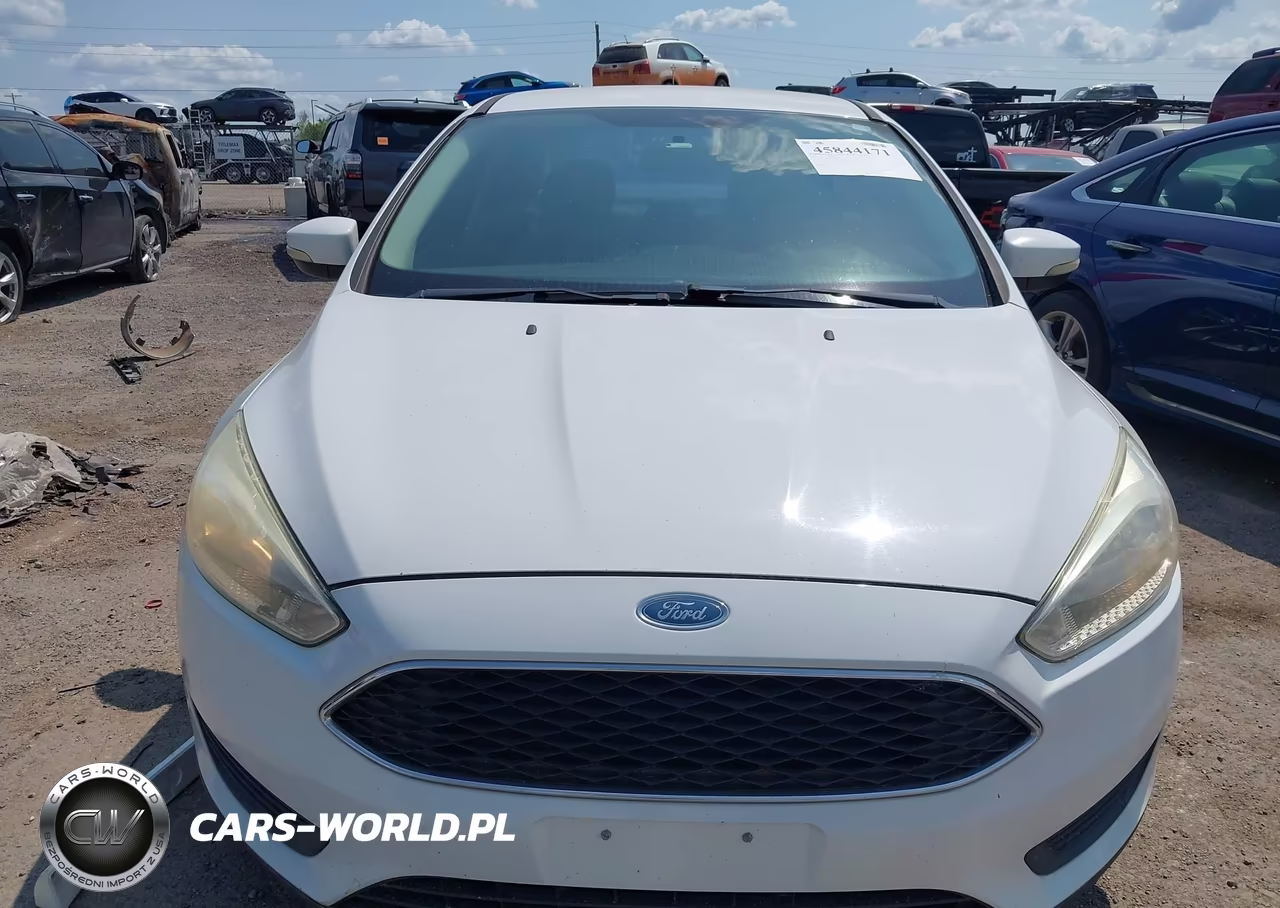 2016 Ford Focus Se VIN:1FADP3F24GL290927 - 6