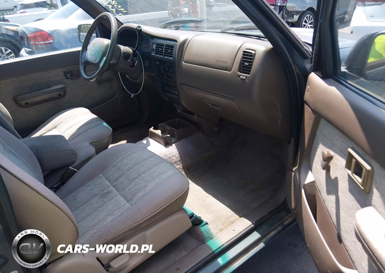 1998 Toyota Tacoma VIN:4TAVL52N5WZ004676 - 5