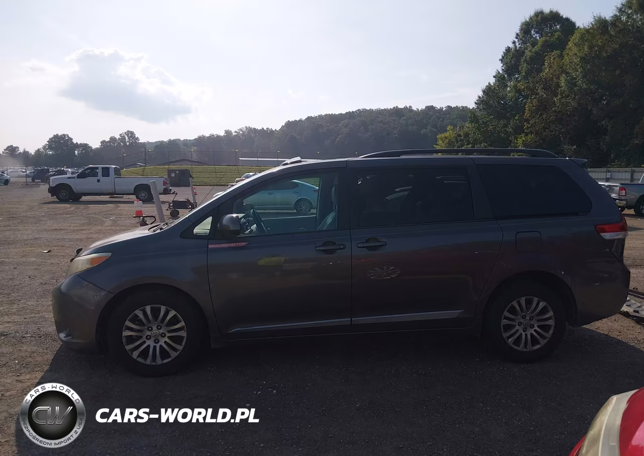 2012 Toyota Sienna Xle V6 8 Passenger VIN:5TDYK3DC1CS245099 - 14