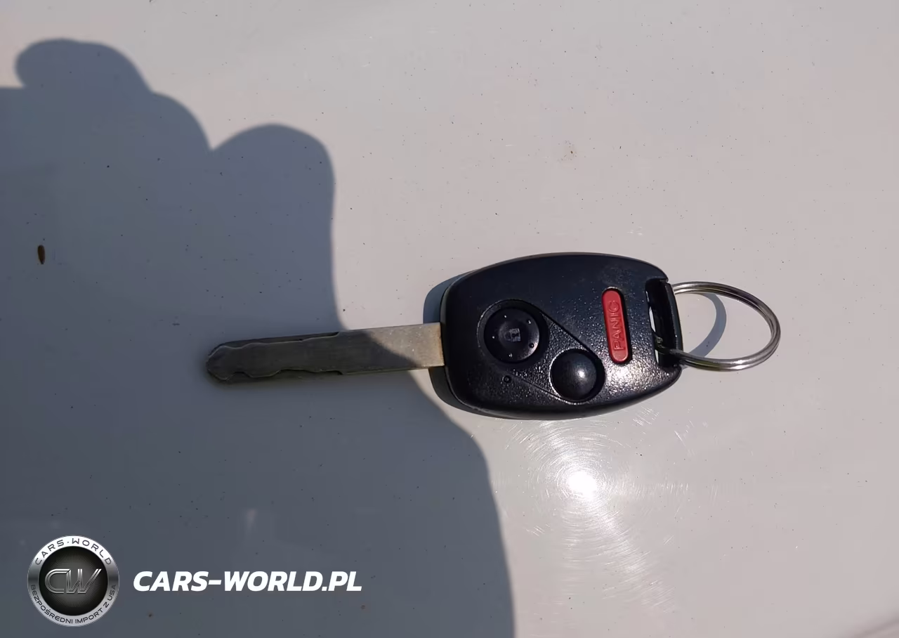 HONDA CIVIC LX VIN:1HGFA16558L020160 - 11