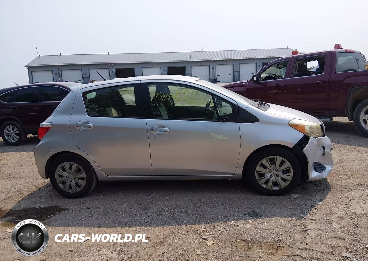 2013 Toyota Yaris Le VIN:JTDKTUD38DD555496 - 13