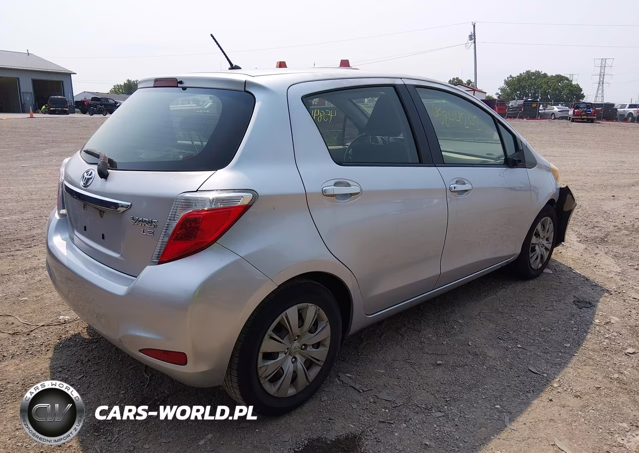 2013 Toyota Yaris Le VIN:JTDKTUD38DD555496 - 4