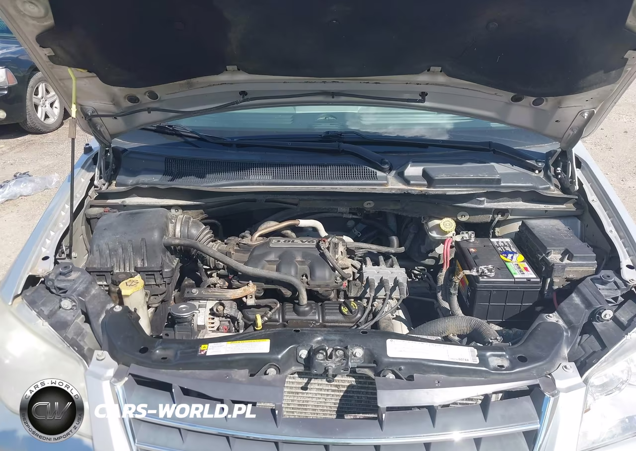 2009 Chrysler Town & Country Touring VIN:2A8HR54199R607454 - 10