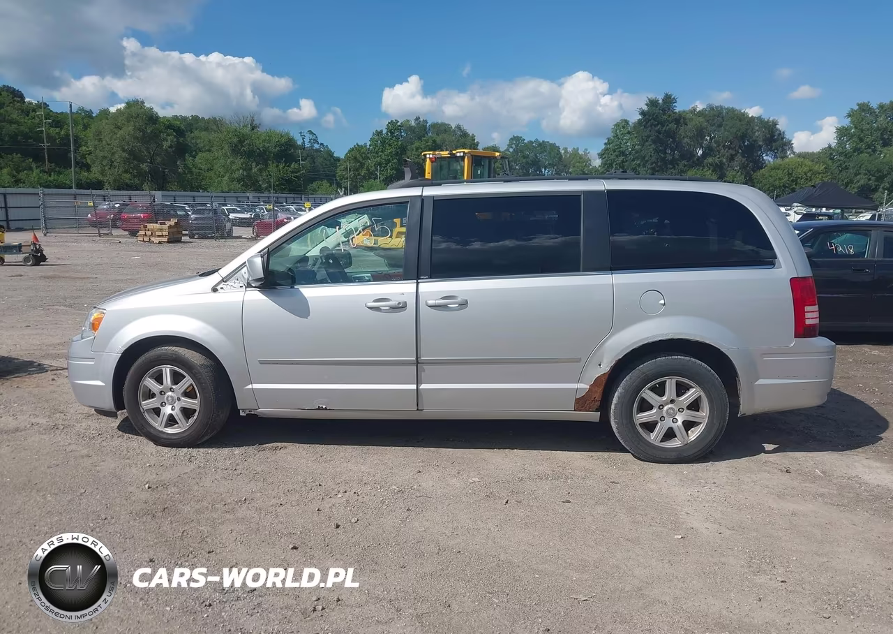 2009 Chrysler Town & Country Touring VIN:2A8HR54199R607454 - 14