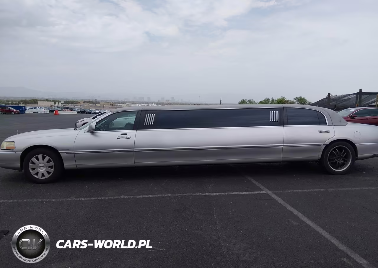 2004 Lincoln Town Car Executive VIN:1L1FM81W64Y646938 - 14