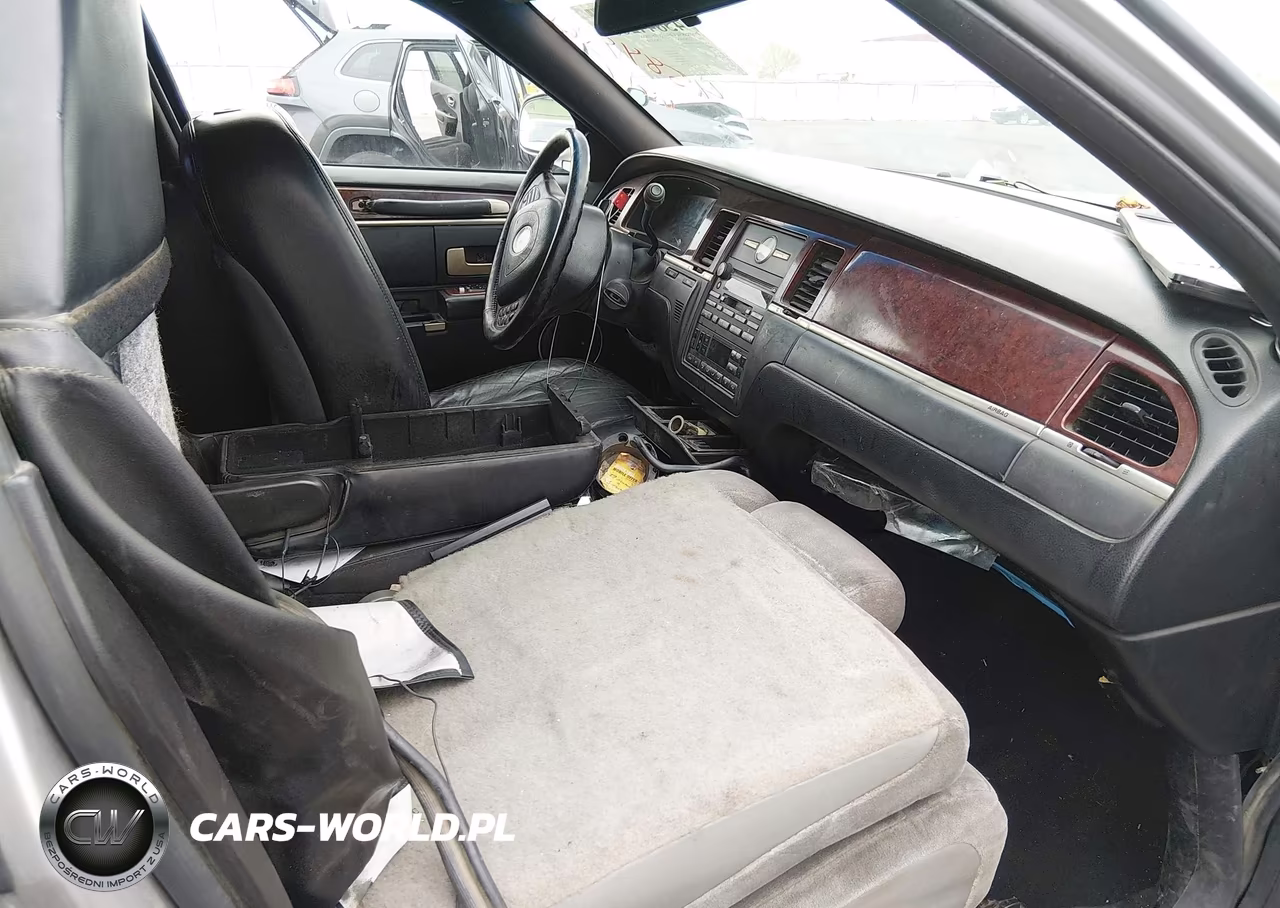 2004 Lincoln Town Car Executive VIN:1L1FM81W64Y646938 - 6