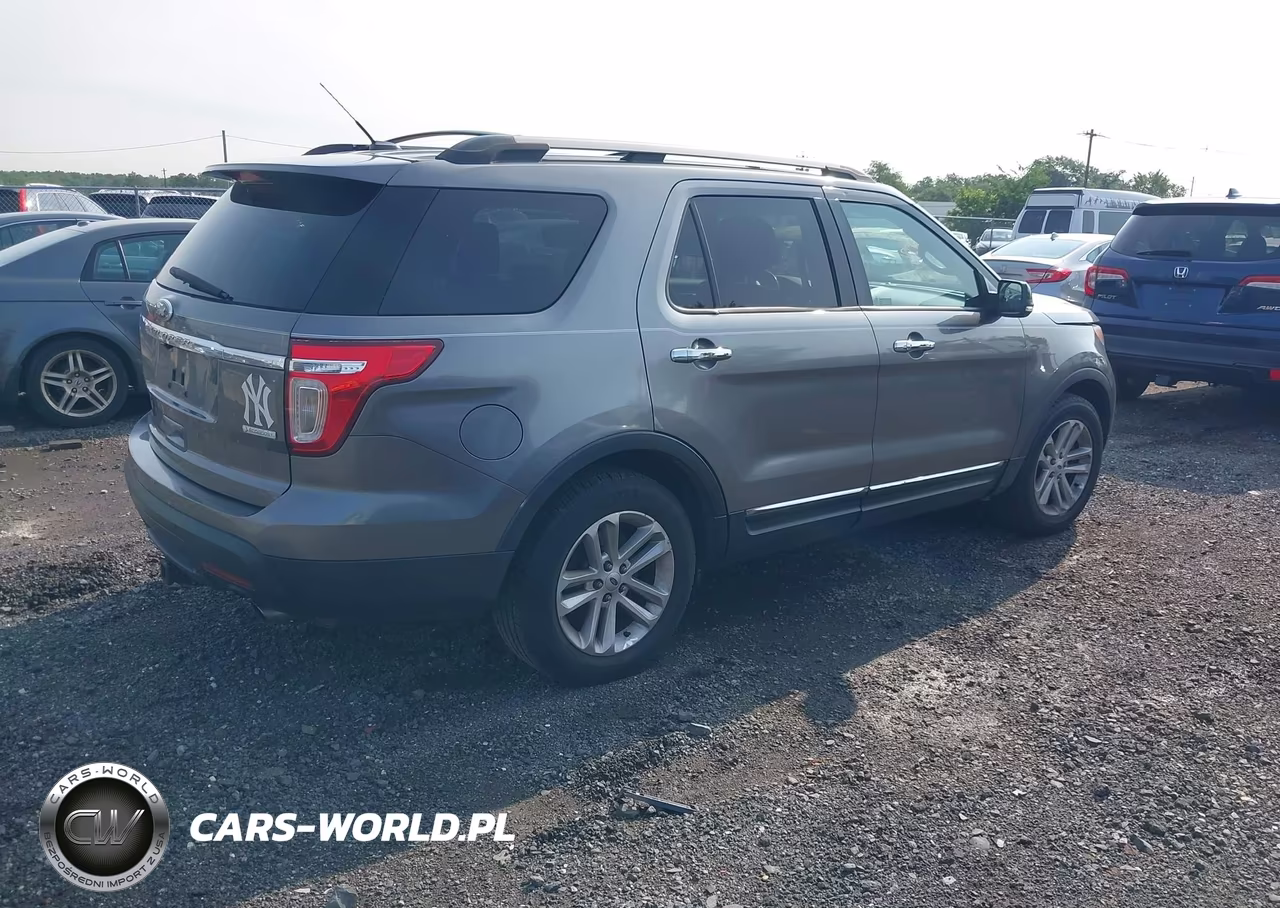 2012 Ford Explorer Xlt VIN:1FMHK7D90CGA34168 - 4