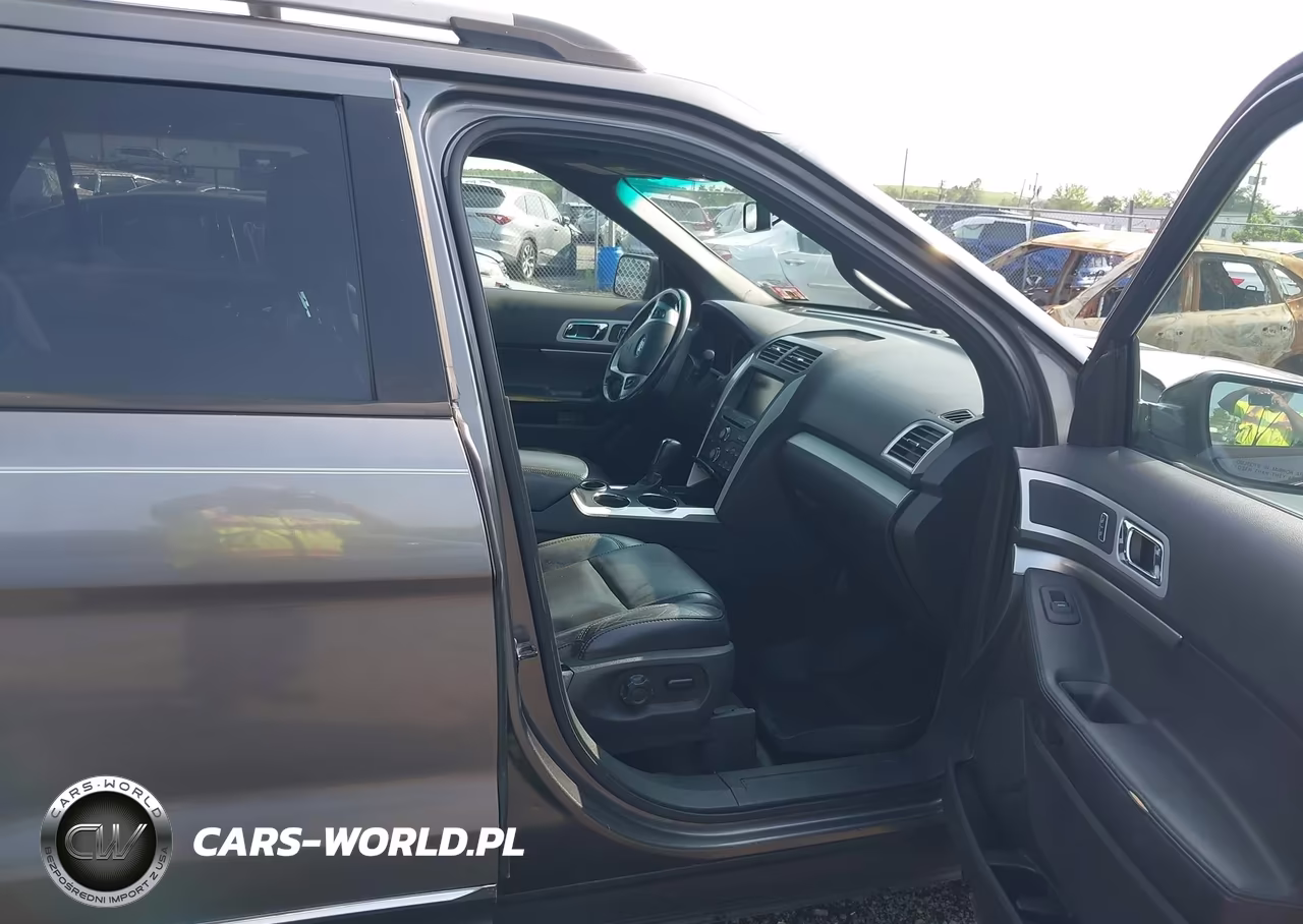 2012 Ford Explorer Xlt VIN:1FMHK7D90CGA34168 - 5