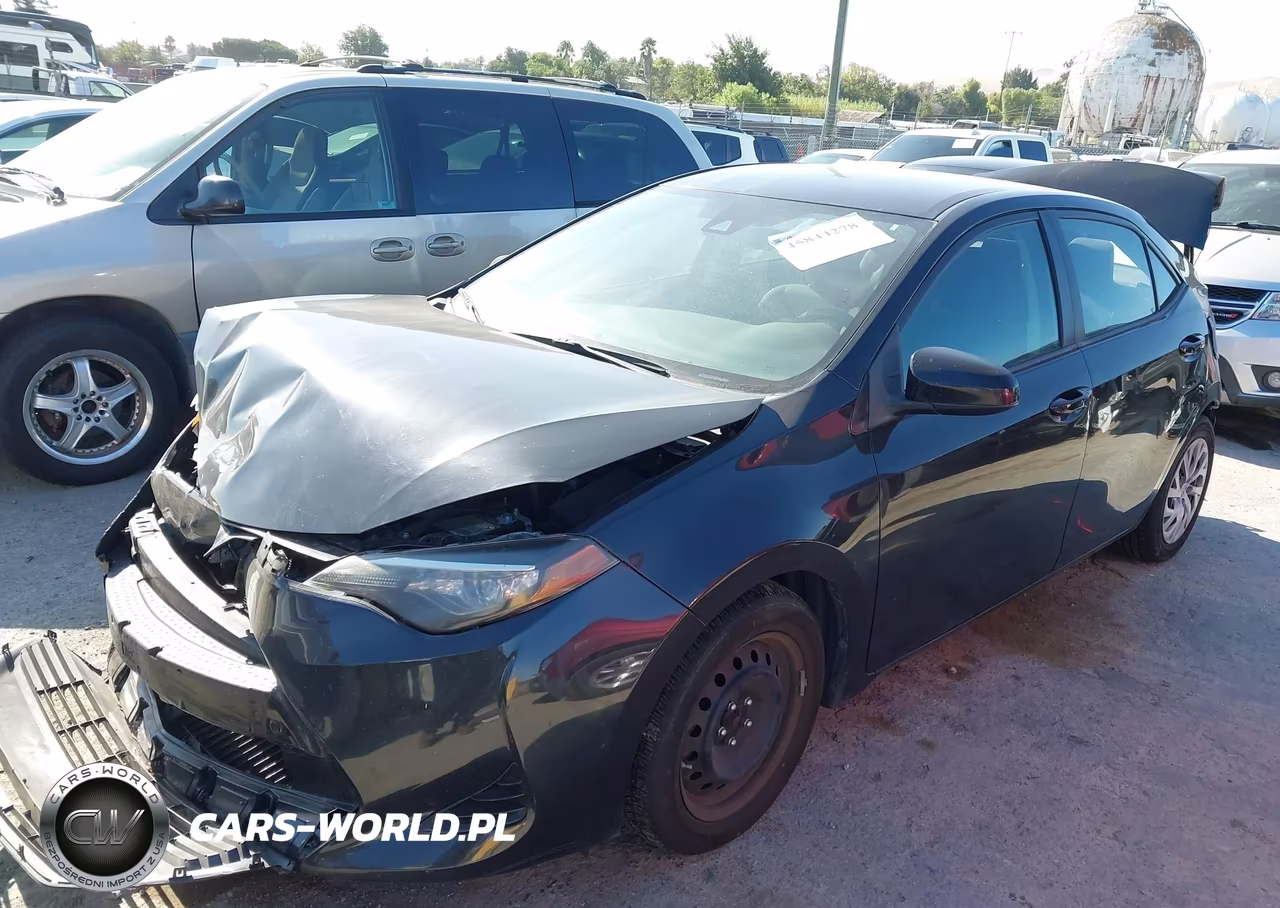 2018 Toyota Corolla Le VIN:2T1BURHE5JC968538 - 6