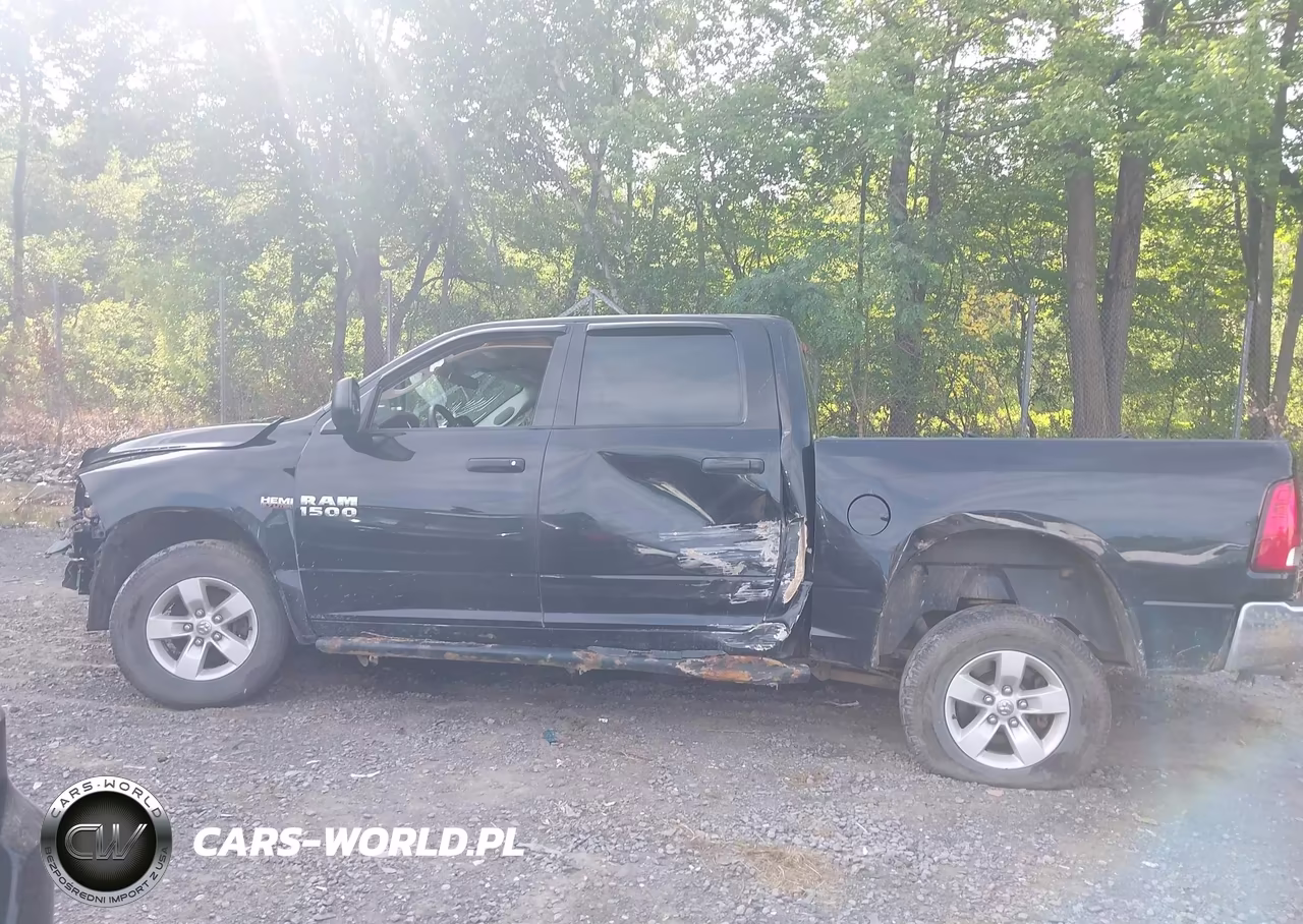 2017 Ram 1500 Express 4X4 5'7 Box VIN:3C6RR7KT8HG573868 - 14