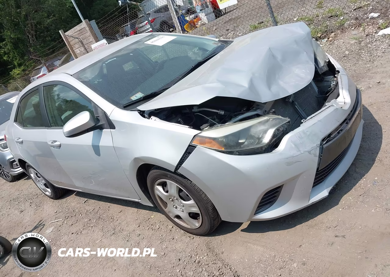 2015 Toyota Corolla Le – zdjęcie 1 z 15