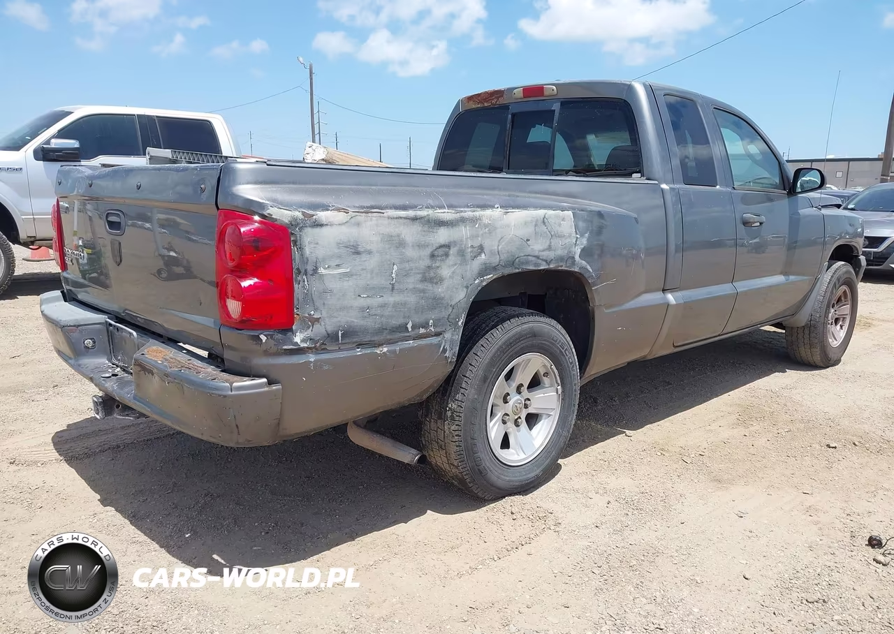 2008 Dodge Dakota Slt VIN:1D7HE42K98S553939 - 4