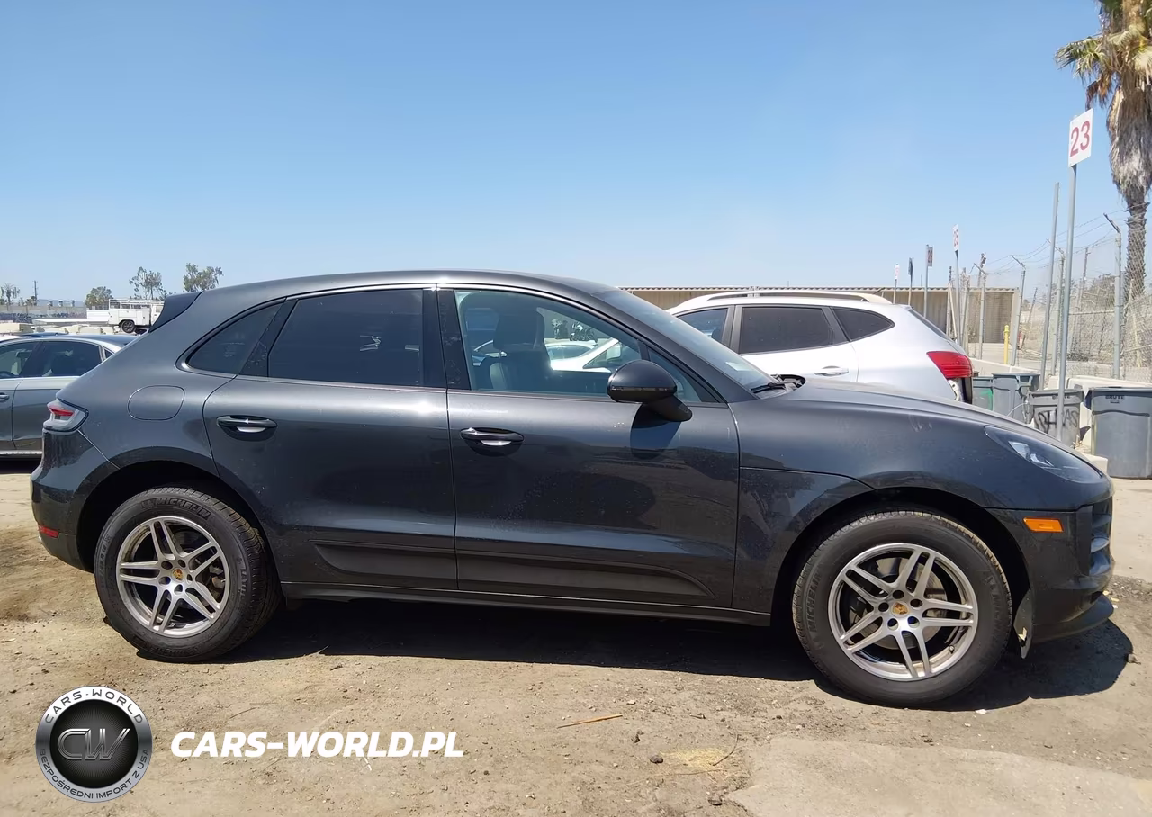 2020 Porsche Macan VIN:WP1AA2A55LLB00779 - 13