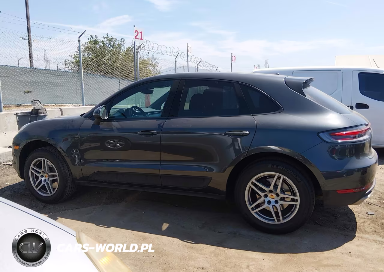2020 Porsche Macan VIN:WP1AA2A55LLB00779 - 14