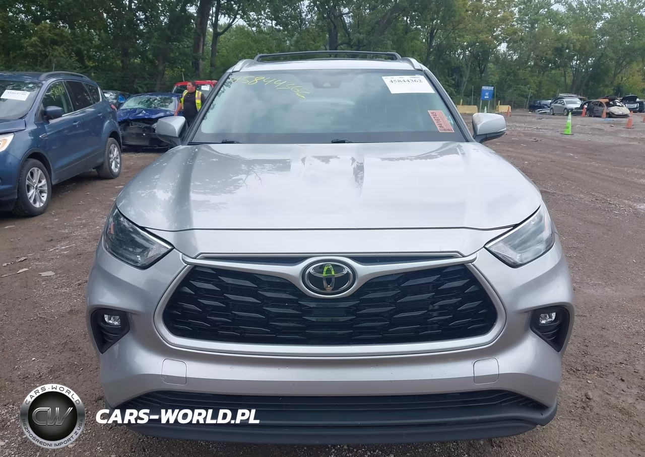 2022 Toyota Highlander Xle VIN:5TDGZRBH4NS228504 - 12