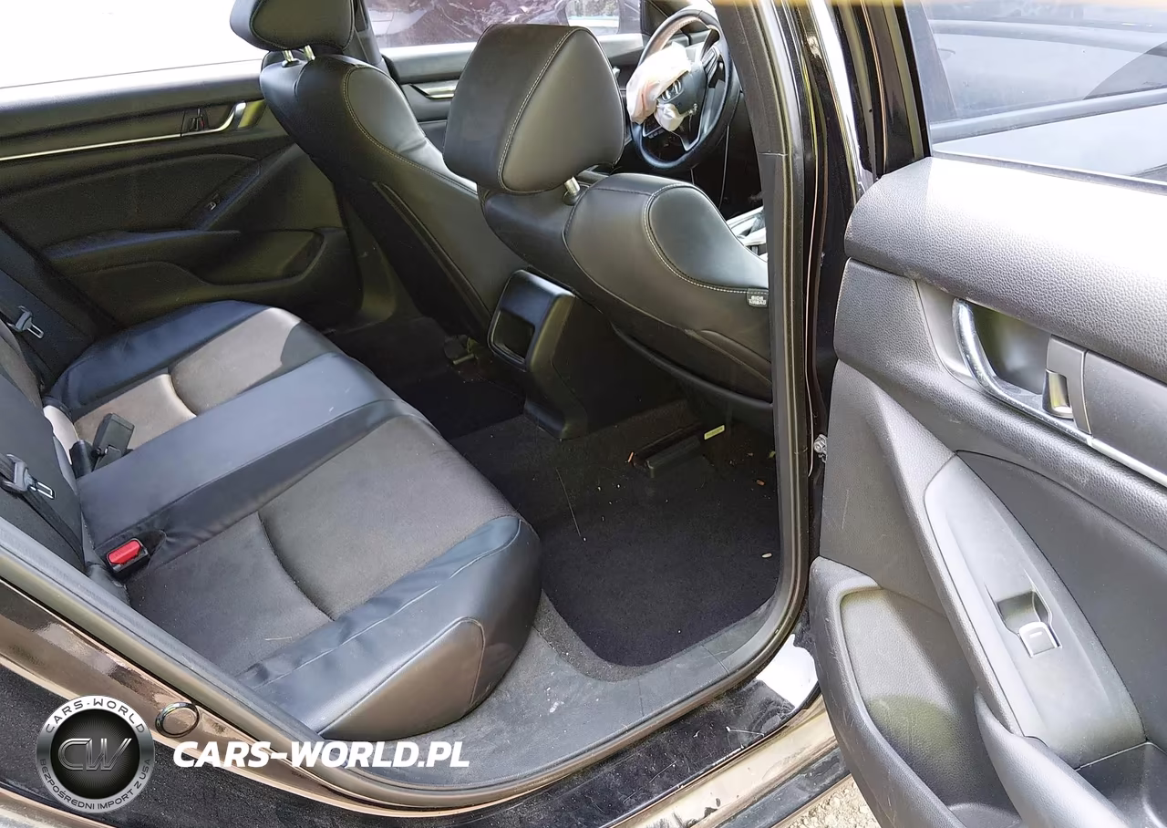 2018 Honda Accord Sport VIN:1HGCV1F34JA205114 - 8