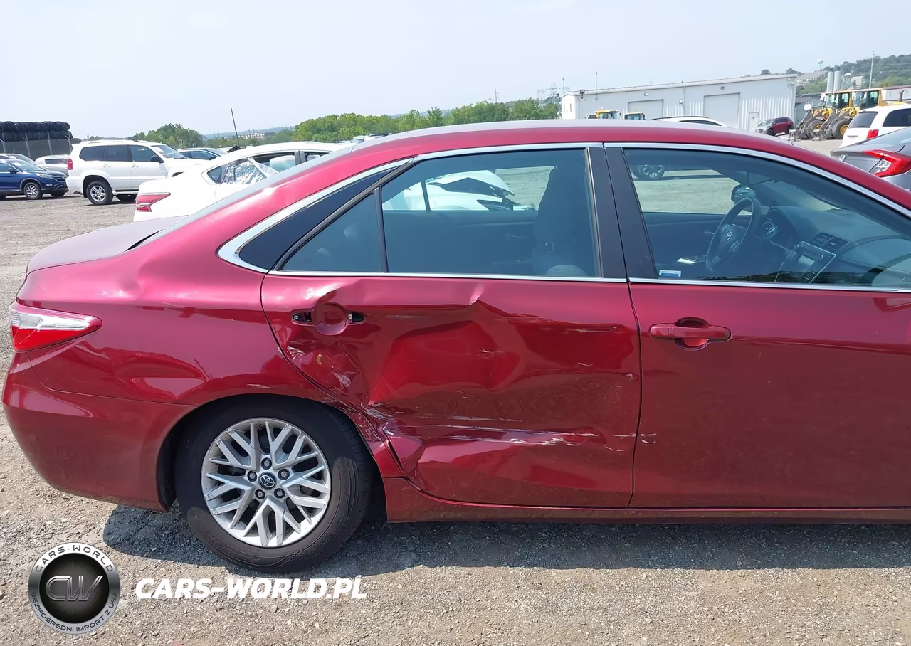 2017 Toyota Camry Le VIN:4T1BF1FKXHU650363 - 6