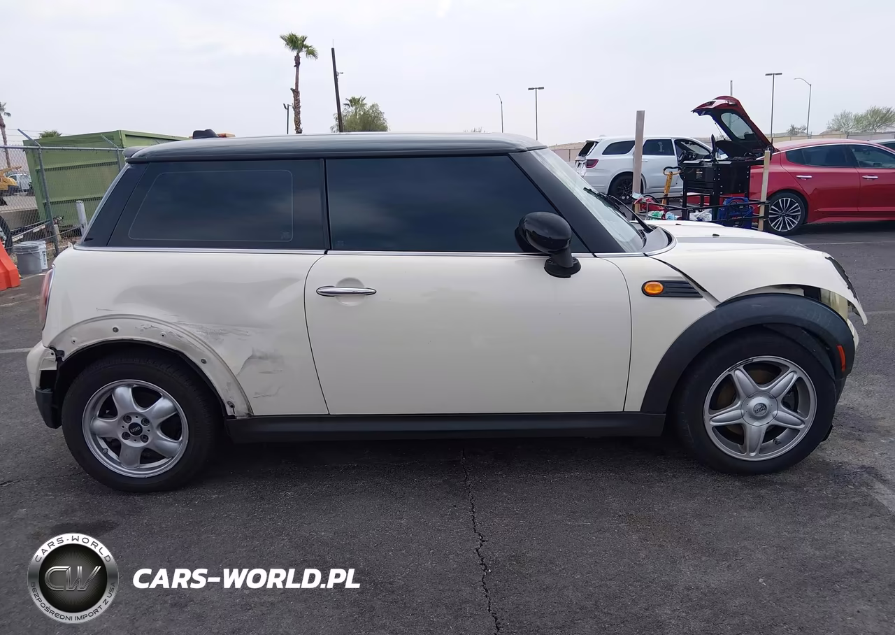 2007 Mini Cooper VIN:WMWMF33557TT56233 - 14