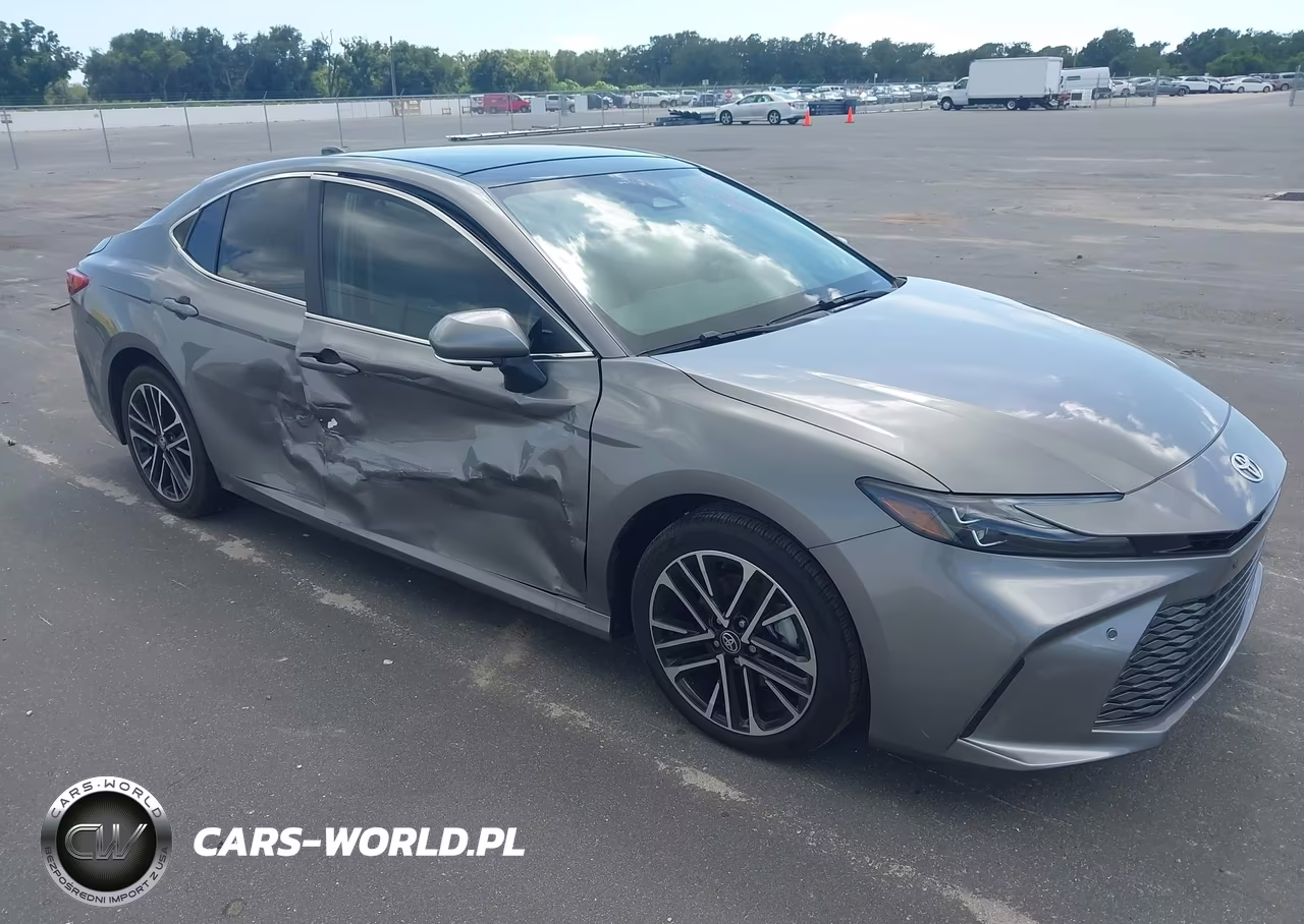 2025 Toyota Camry Xle – zdjęcie 1 z 16