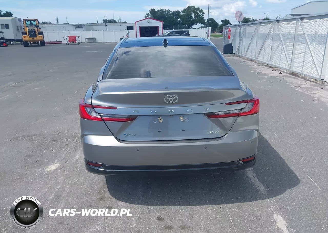 2025 Toyota Camry Xle VIN:4T1DAACK7SU647035 - 16