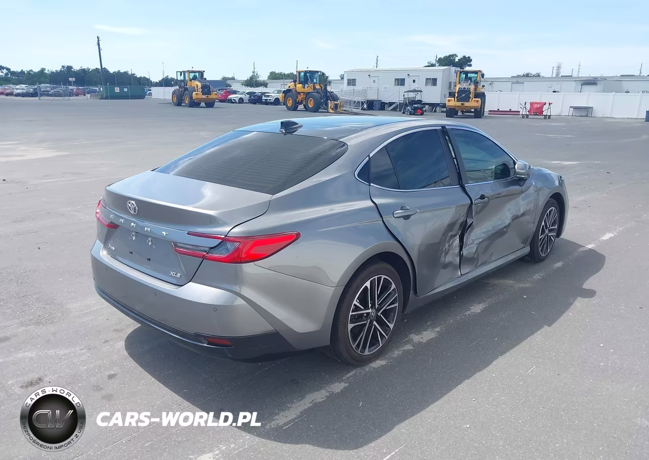 2025 Toyota Camry Xle VIN:4T1DAACK7SU647035 - 4