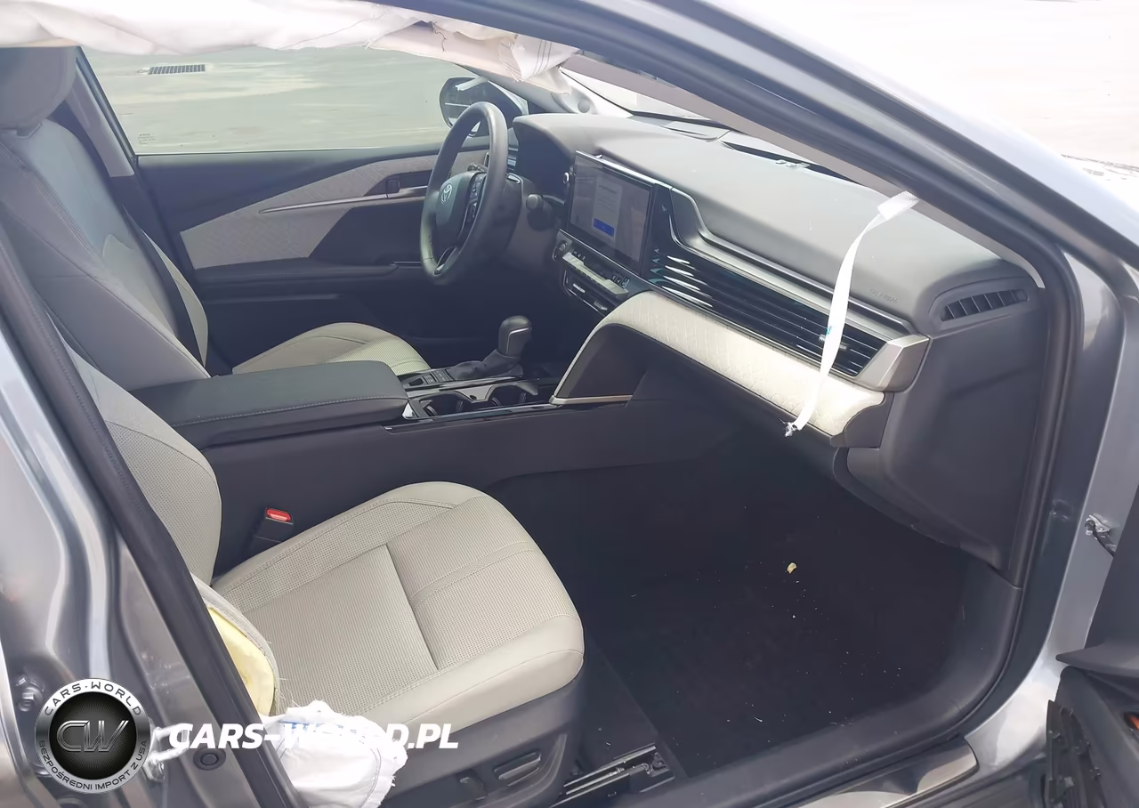 2025 Toyota Camry Xle VIN:4T1DAACK7SU647035 - 5