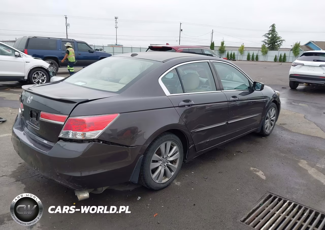 2012 Honda Accord 2.4 Ex-L VIN:1HGCP2F83CA120067 - 4