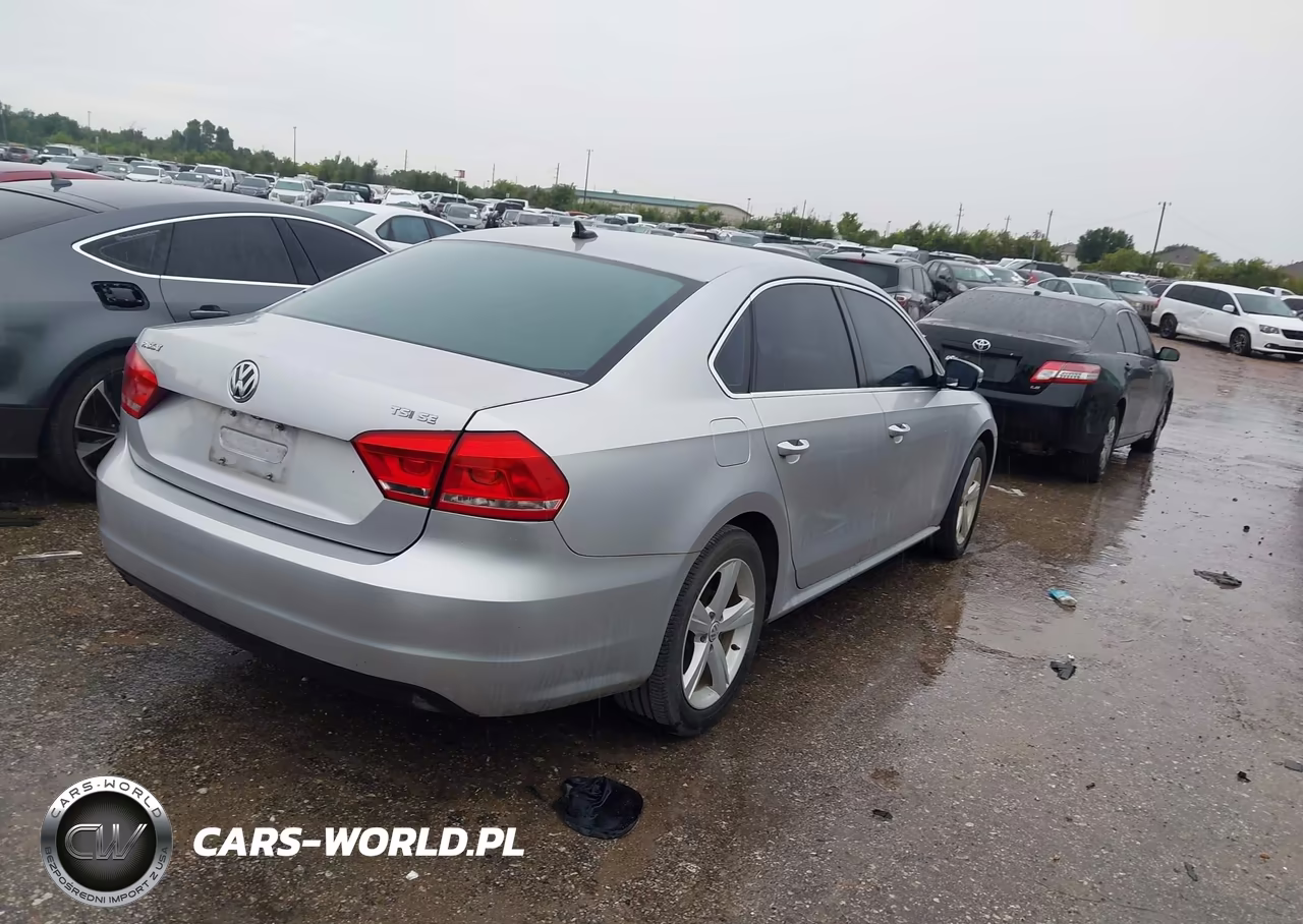 2014 Volkswagen Passat 1.8T Se VIN:1VWBS7A32EC121104 - 4