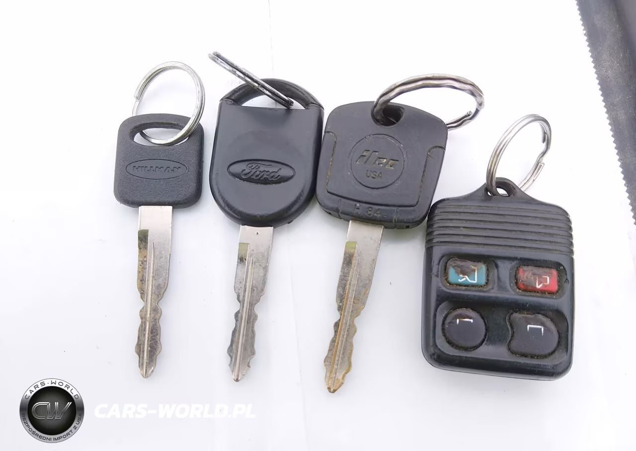 2007 Ford Focus S-Se-Ses VIN:1FAFP37N67W132766 - 11