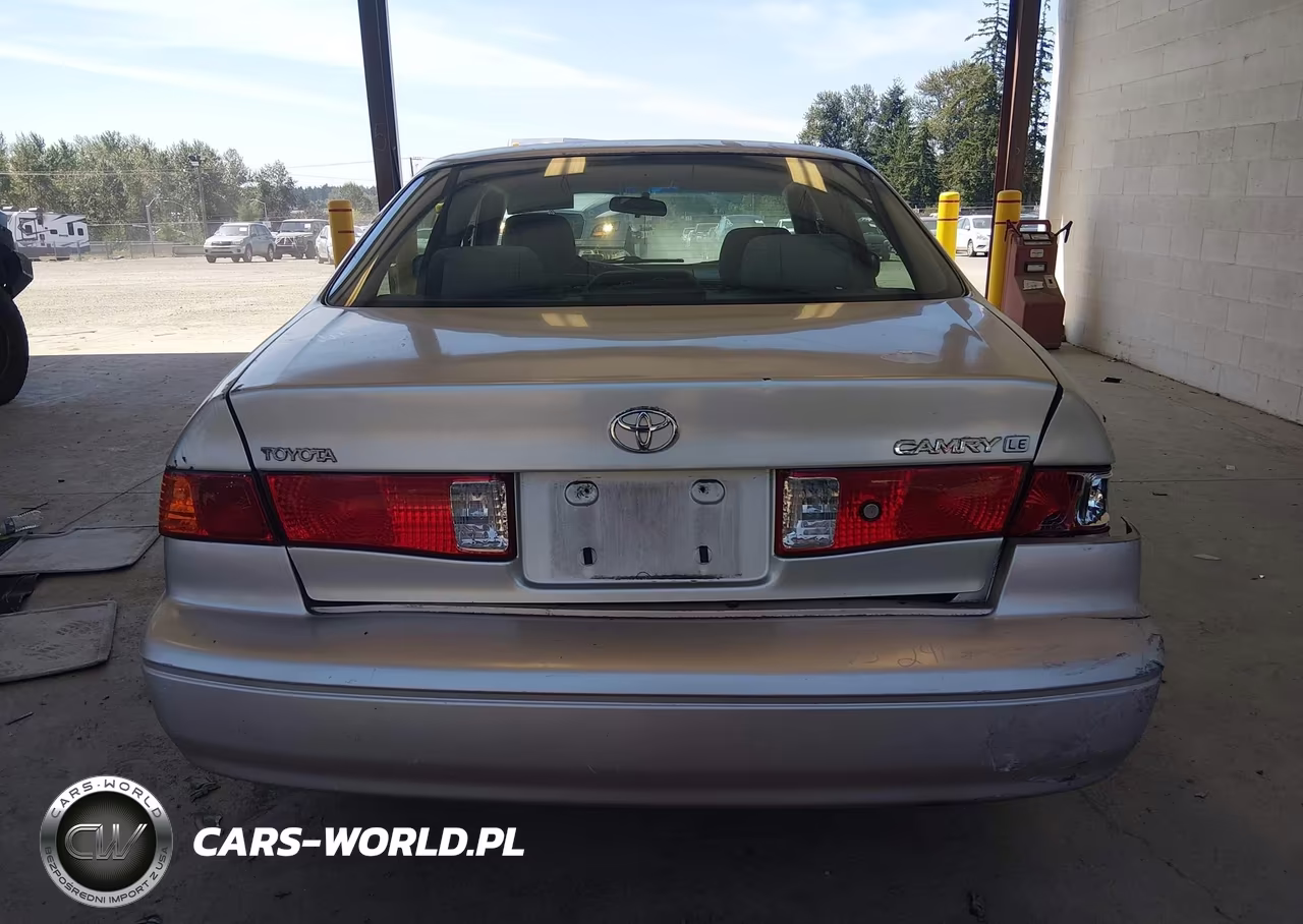 2000 Toyota Camry Le VIN:JT2BG22KXY0429715 - 16