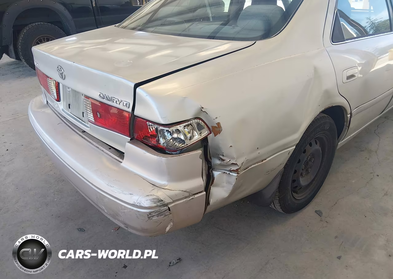 2000 Toyota Camry Le VIN:JT2BG22KXY0429715 - 6