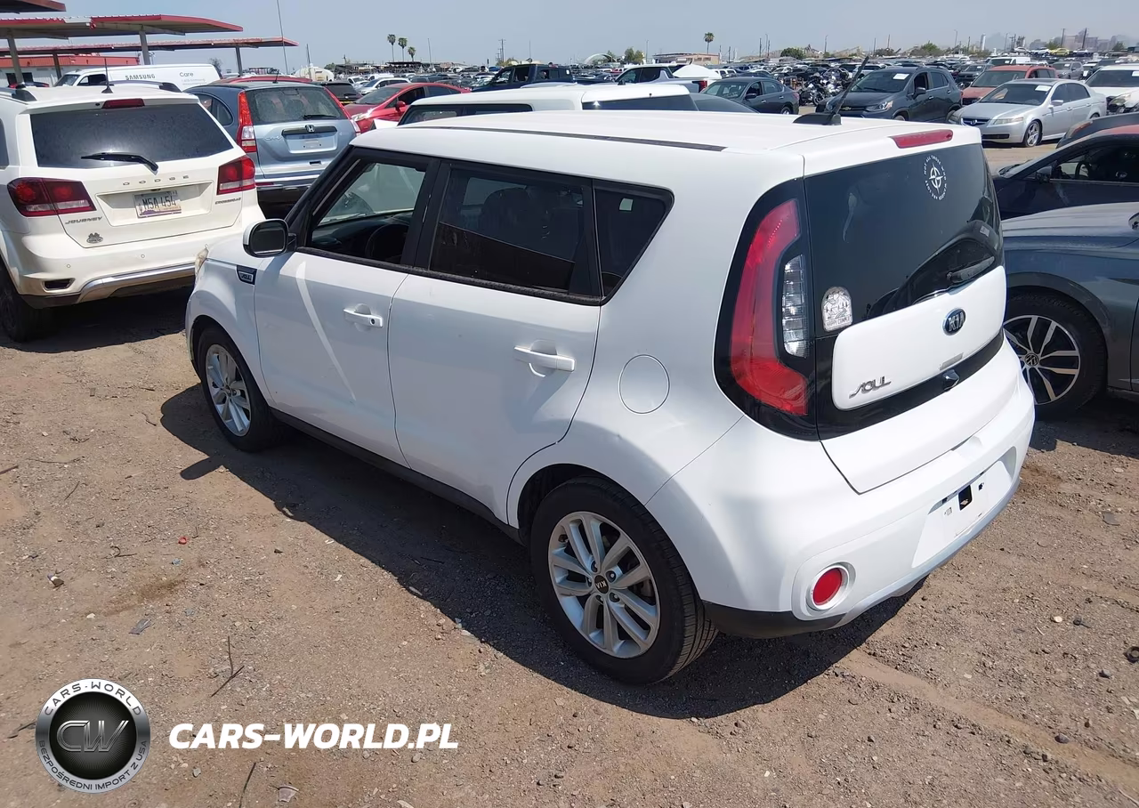 2018 Kia Soul + VIN:KNDJP3A59J7530004 - 3