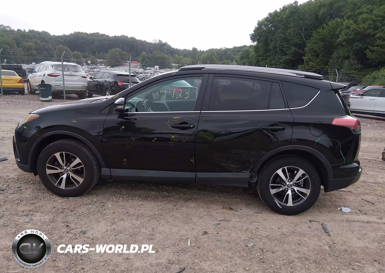 2017 Toyota Rav4 Xle VIN:2T3RFREV9HW560573 - 15