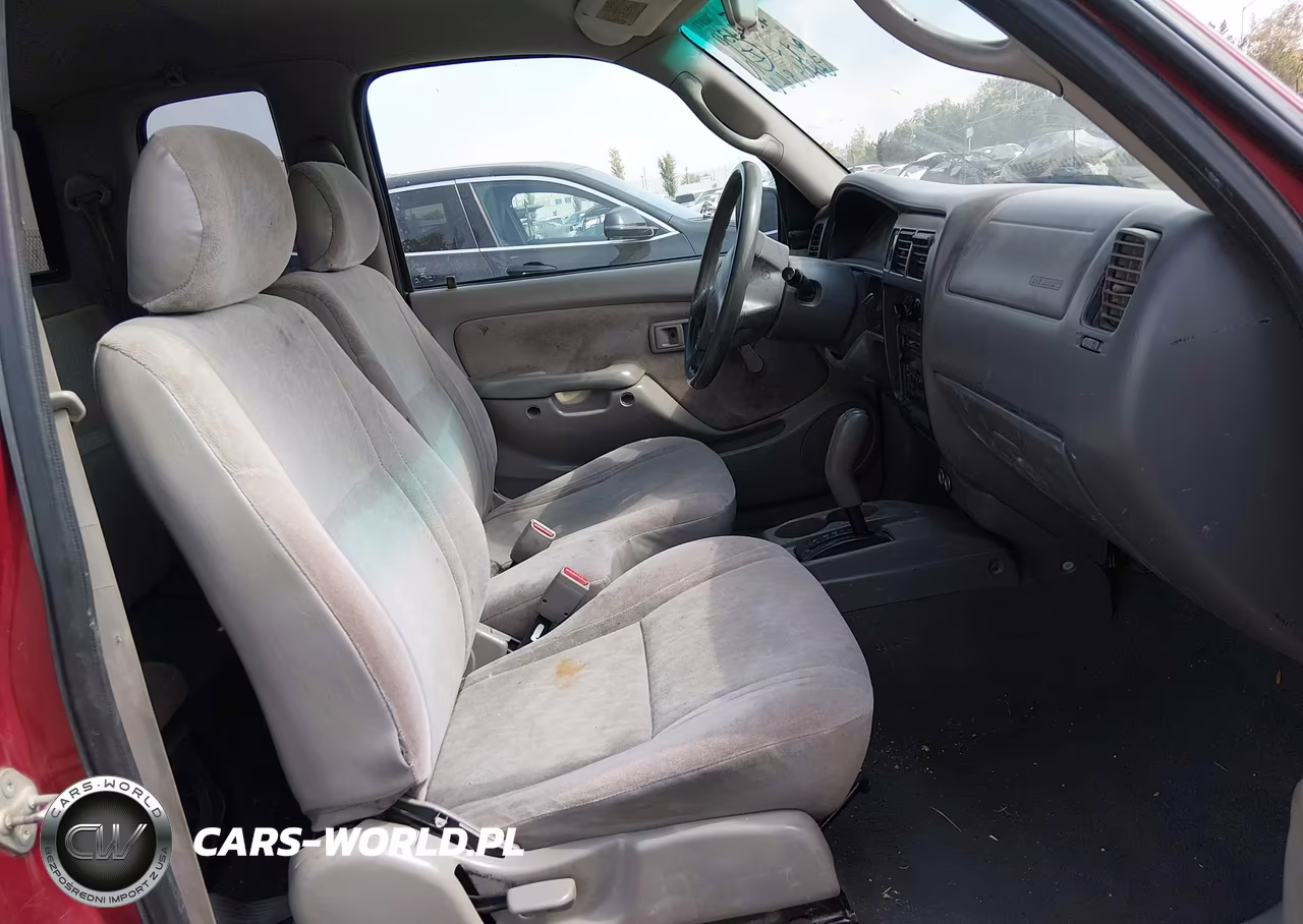 2004 Toyota Tacoma VIN:5TEVL52N44Z333567 - 5
