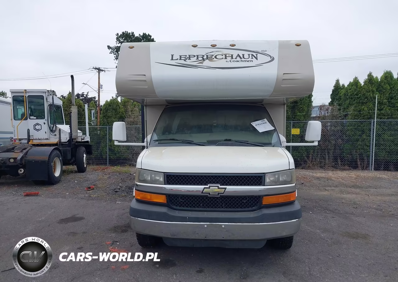 2014 Chevrolet Express Cutaway 4500 VIN:1GB6G5CG3E1125401 - 11