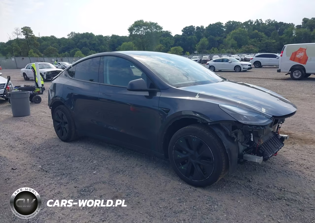 2025 Tesla Model Y Long Range Dual Motor Rear-Wheel Drive
