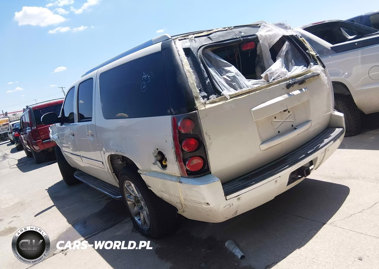 2010 GMC Yukon Xl 1500 Denali VIN:1GKUCMEF6AR177814 - 3