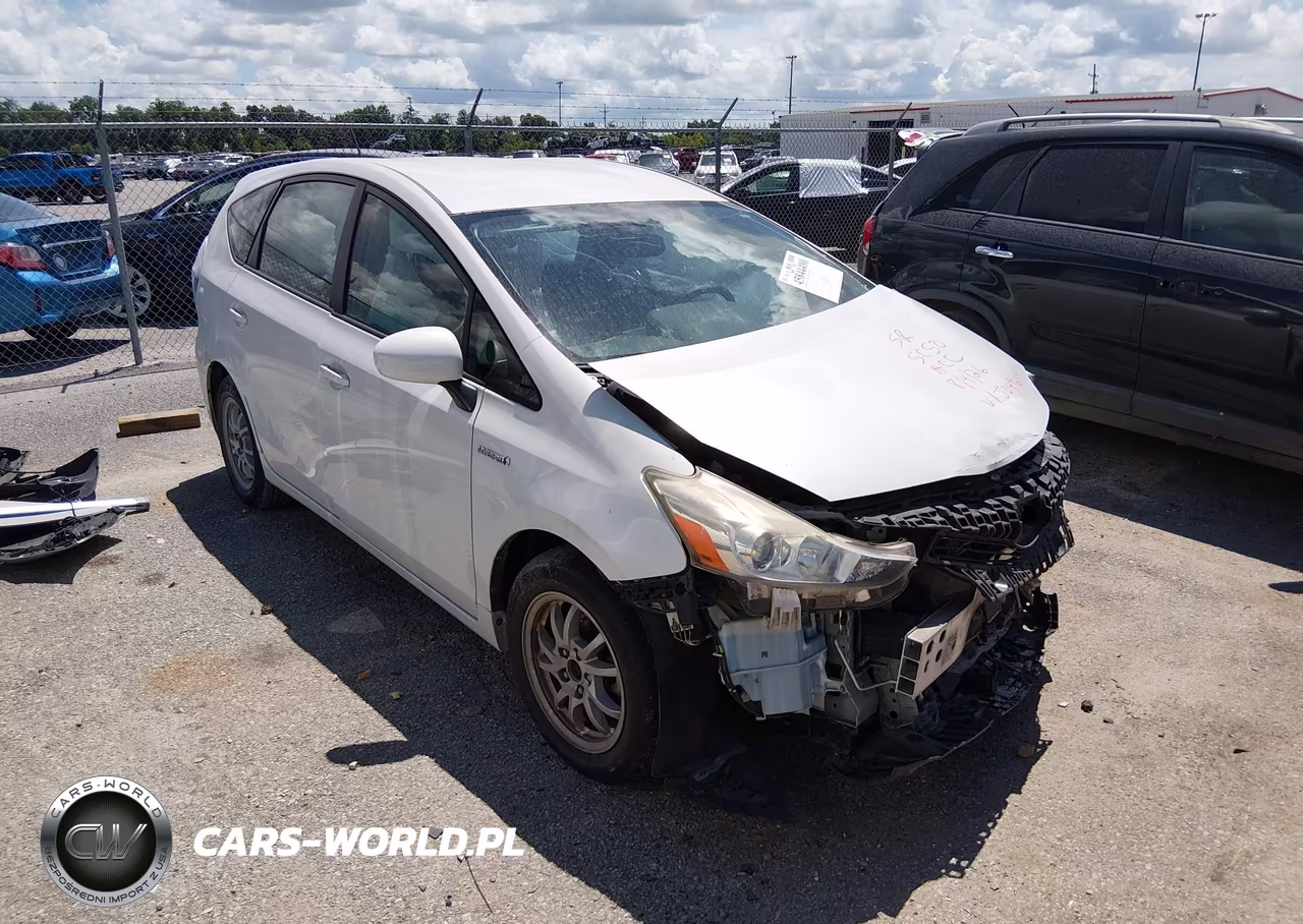 2016 Toyota Prius V Four – zdjęcie 1 z 17