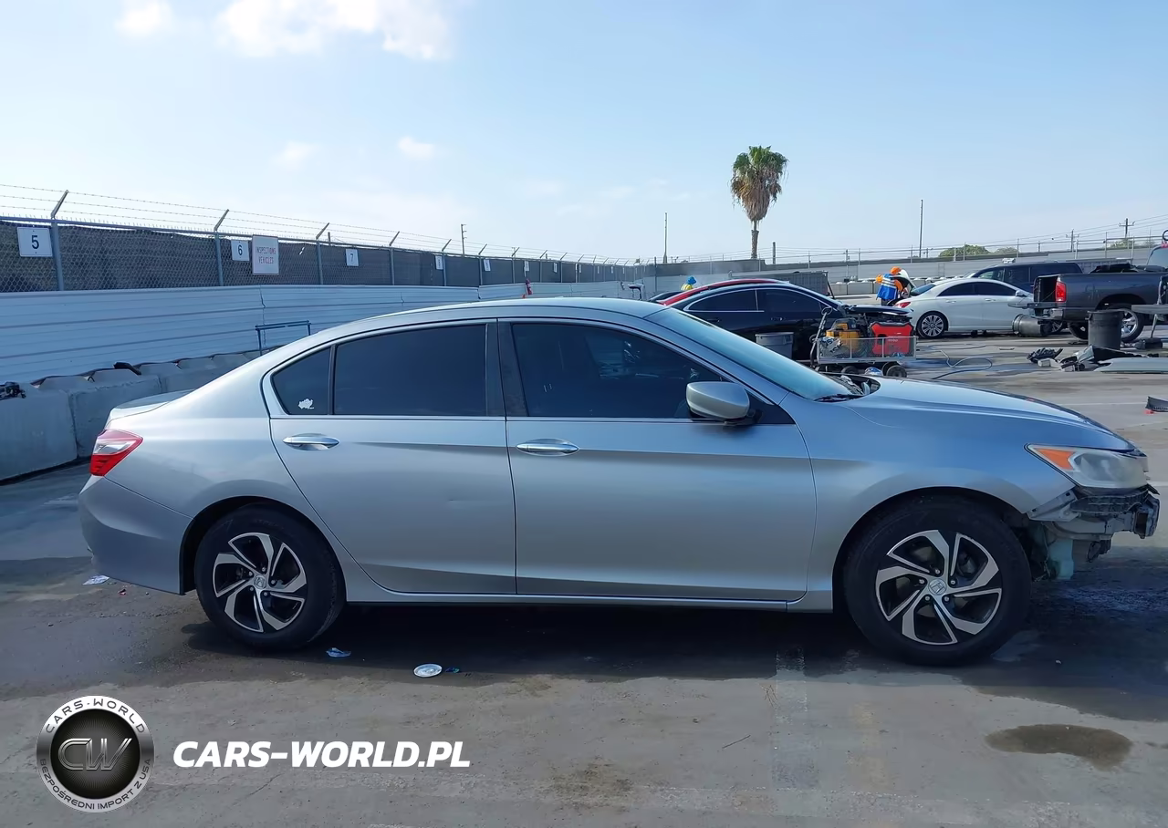 2017 Honda Accord Lx VIN:1HGCR2F31HA189751 - 14